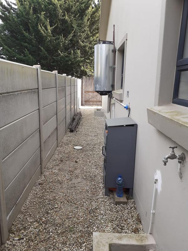 2 Bedroom Property for Sale in Albertinia Western Cape